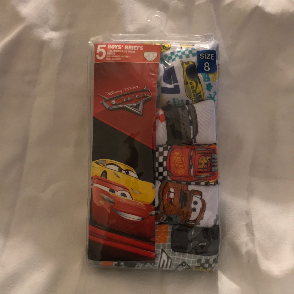 5 boys briefs cars size 8